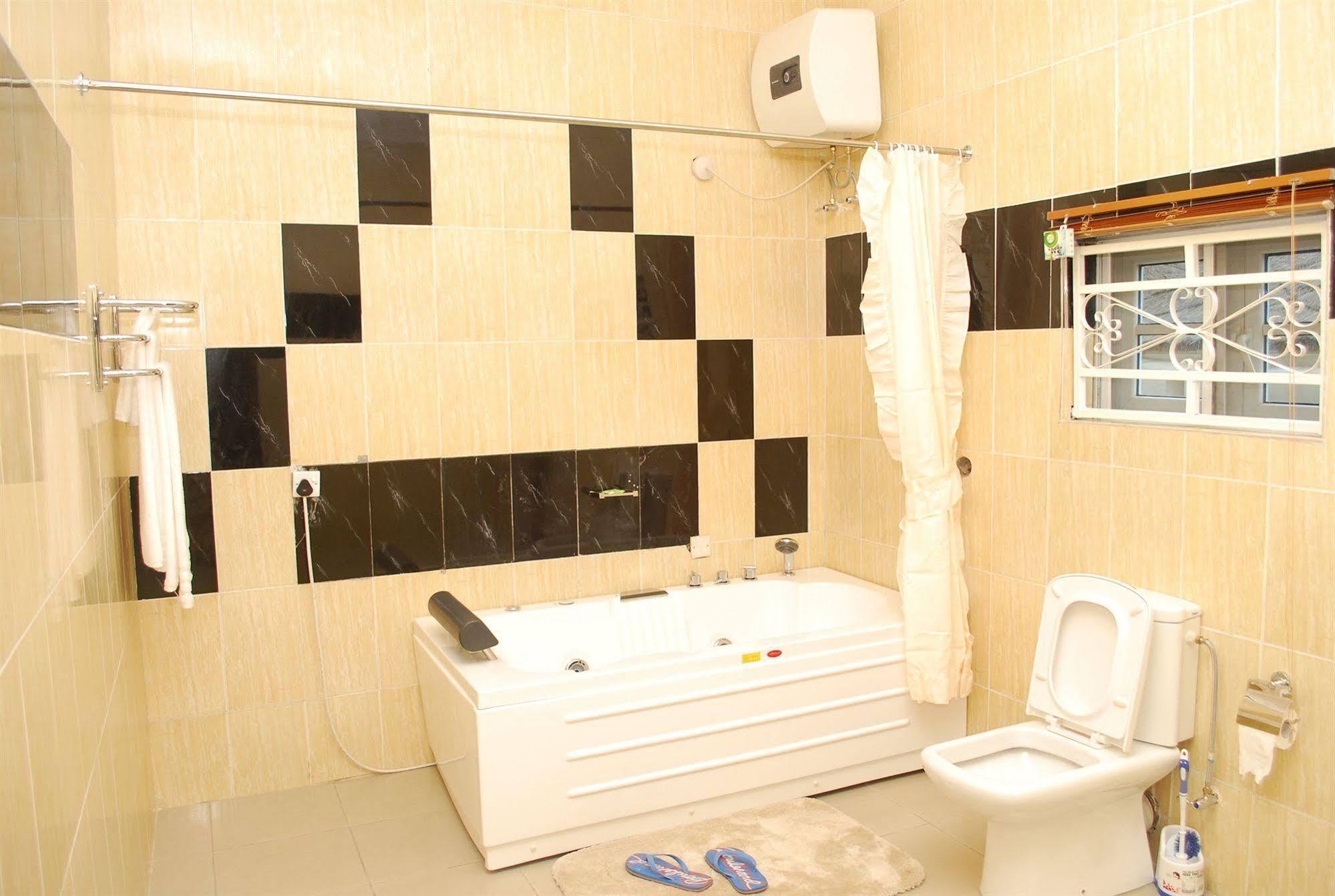 Hemas Hotel Abuja Extérieur photo