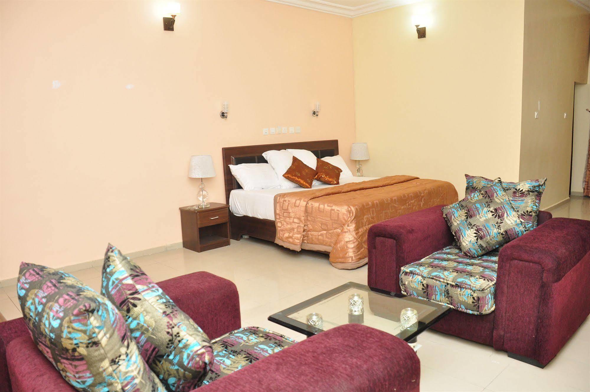 Hemas Hotel Abuja Extérieur photo